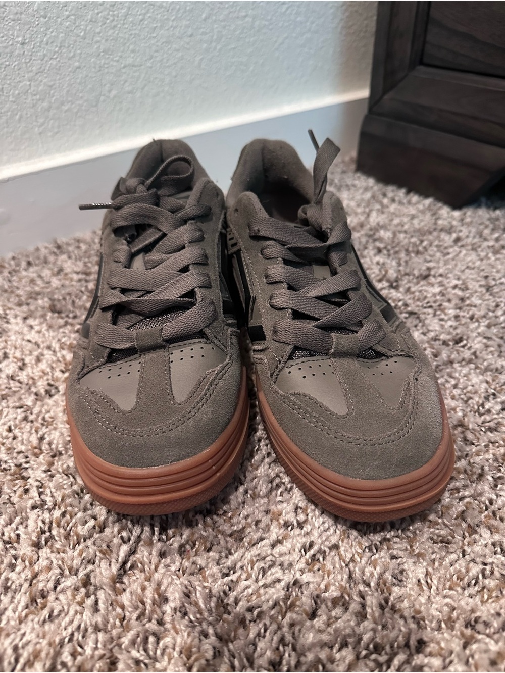 Women’s Vans Casual Suede Lace-Up Sneakers in Olive with Gum Sole